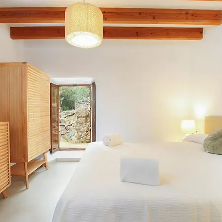 Alordes- Ein Rustikales Haus Mit Fantastischer Aussicht By Interhome Pollença