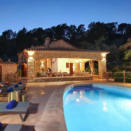 Alordes- Ein Rustikales Haus Mit Fantastischer Aussicht By Interhome * Pollença