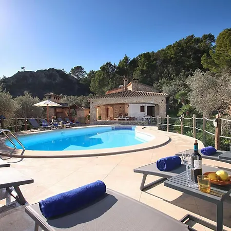 Holiday home Alordes- Ein Rustikales Haus Mit Fantastischer Aussicht By Interhome