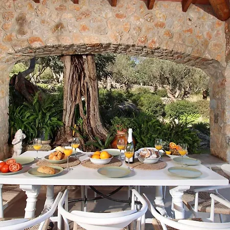 Holiday home Alordes- Ein Rustikales Haus Mit Fantastischer Aussicht By Interhome *