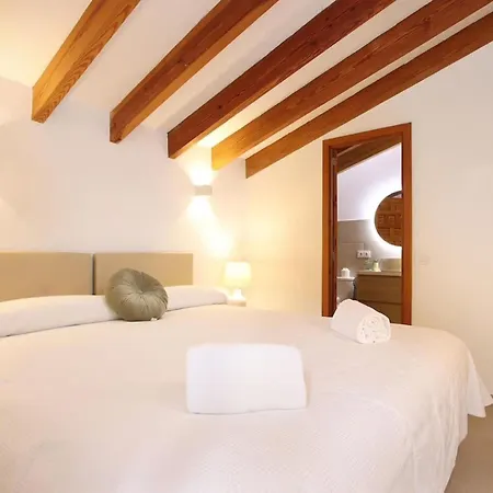 Alordes- Ein Rustikales Haus Mit Fantastischer Aussicht By Interhome * Pollenca