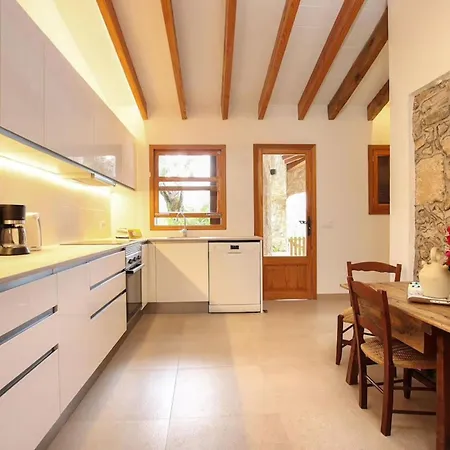 Alordes- Ein Rustikales Haus Mit Fantastischer Aussicht By Interhome *