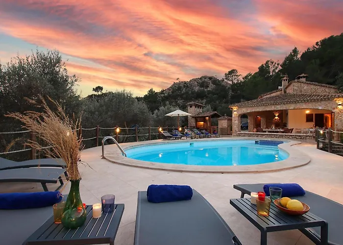 Alordes- Ein Rustikales Haus Mit Fantastischer Aussicht By Interhome Pollença