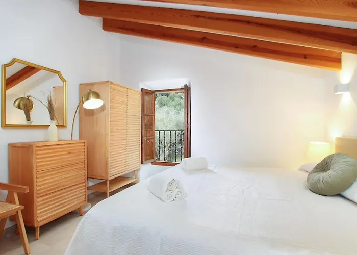 Alordes- Ein Rustikales Haus Mit Fantastischer Aussicht By Interhome